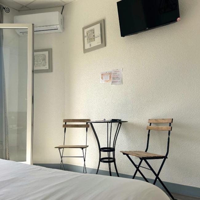 Hotel Le Carnon Экстерьер фото